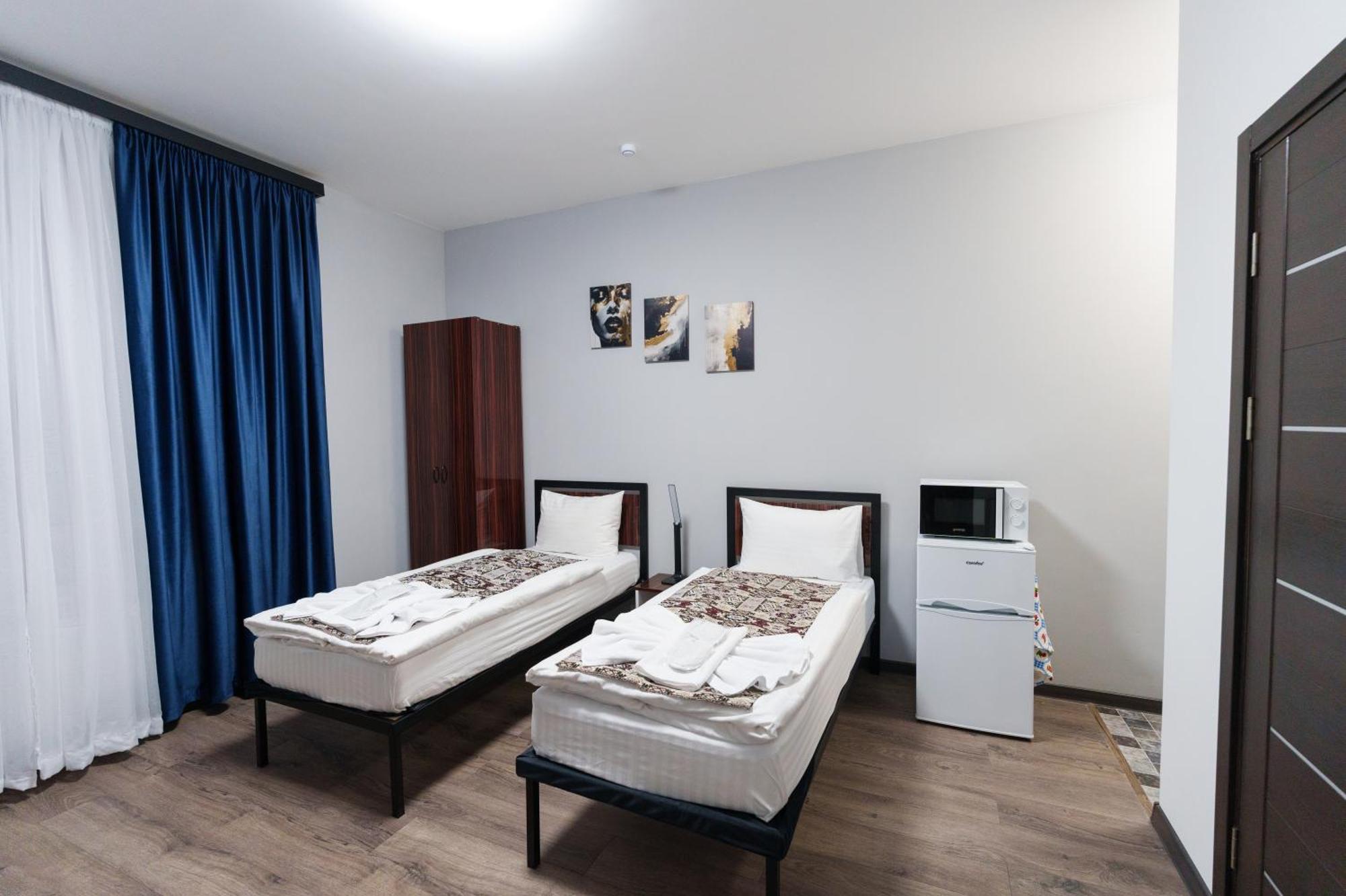 Gh Family Hotel Yerevan Exterior photo