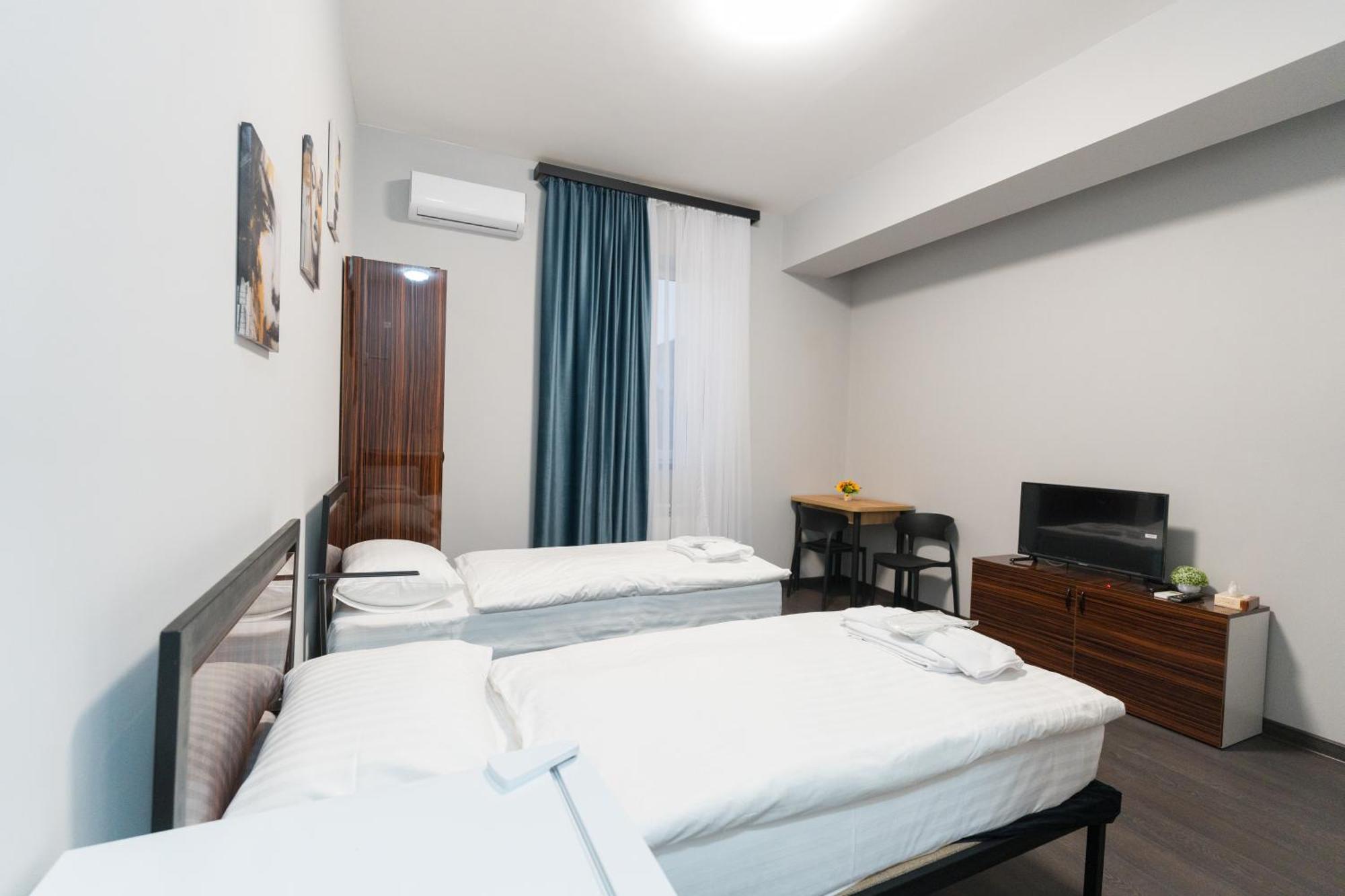 Gh Family Hotel Yerevan Exterior photo